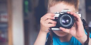 boy taking pictures school picture tips