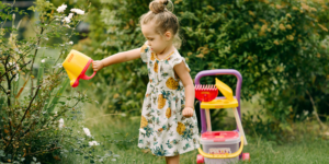 How Playing Outside Impacts Child Development